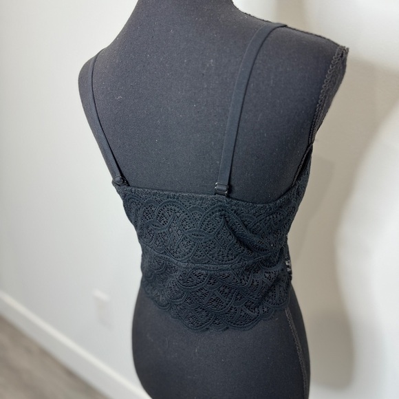 Colsie Black Lace Longline Padded Bralette with Detachable Straps (XL) - Picture 6 of 7